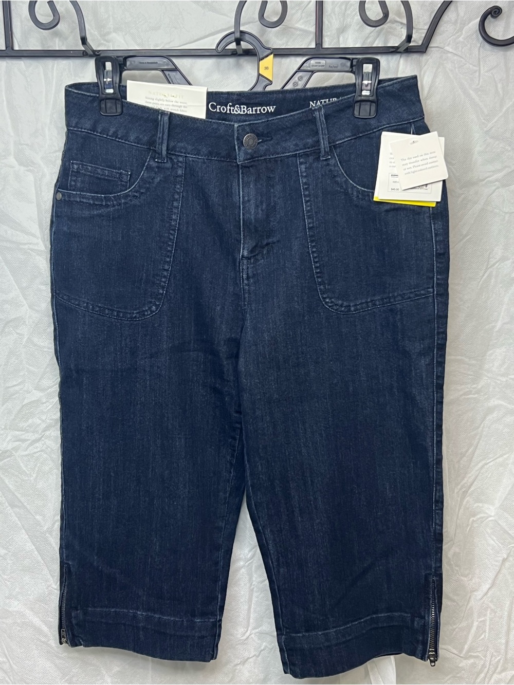 croft & barrow Dark Blue  Cropped Capri Jeans with Hem Zippers